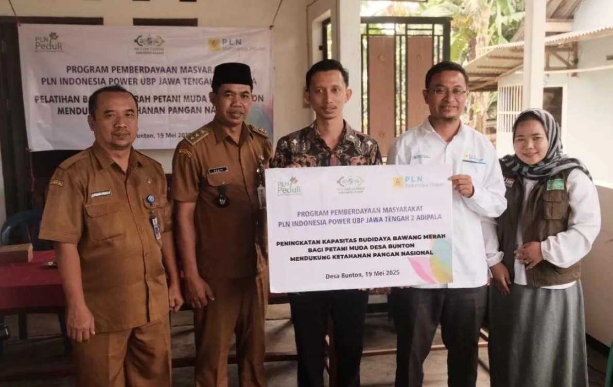 Kolaborasi PLN Indonesia Power UBP Jateng 2 Adipala dan LAZISNU Cilacap Dorong Peningkatan Kualitas Petani Muda Bunton melalui Pelatihan Budidaya Bawang Merah